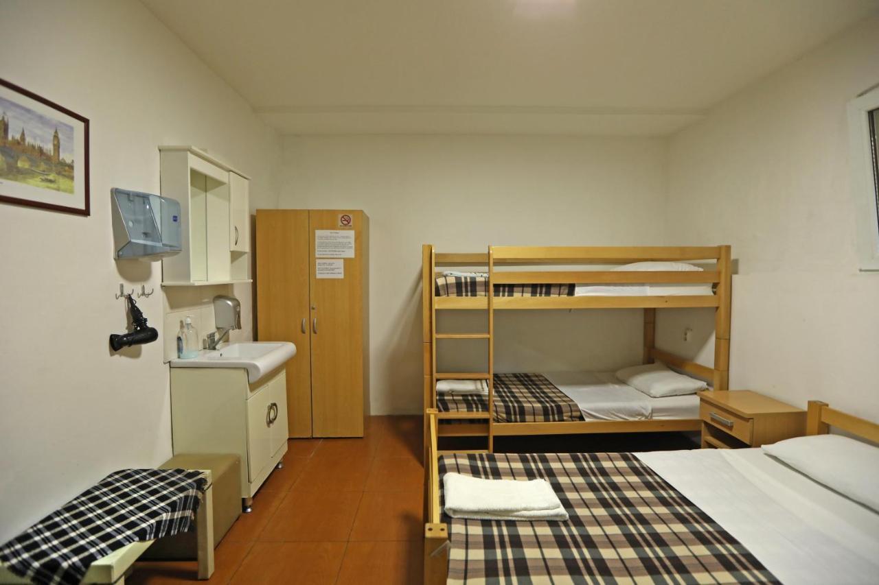Hostel 42 سكوبجي المظهر الخارجي الصورة