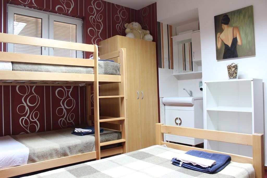 Hostel 42 سكوبجي الغرفة الصورة